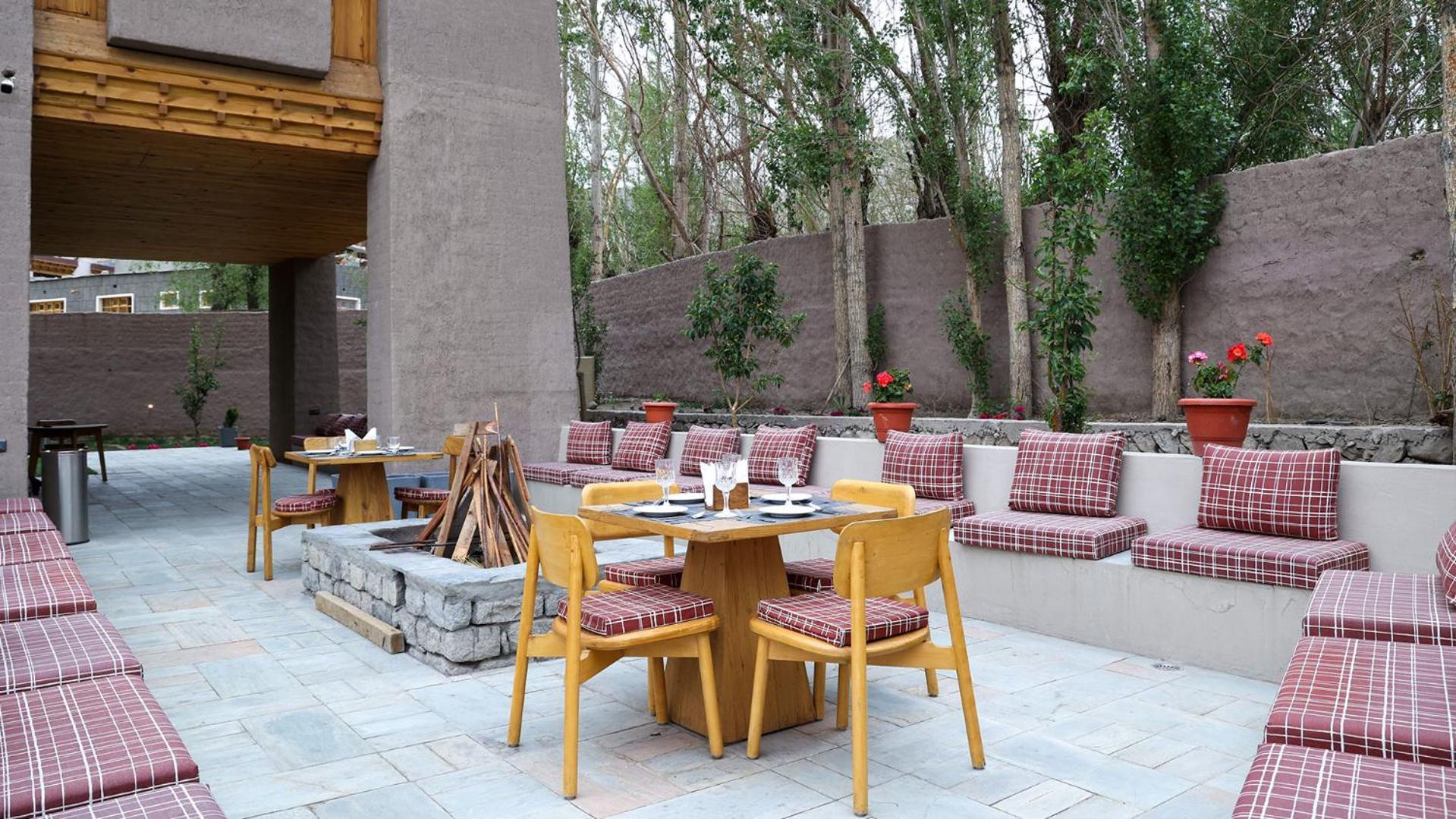 Chospa Hotel, Λεχ Εξωτερικό φωτογραφία