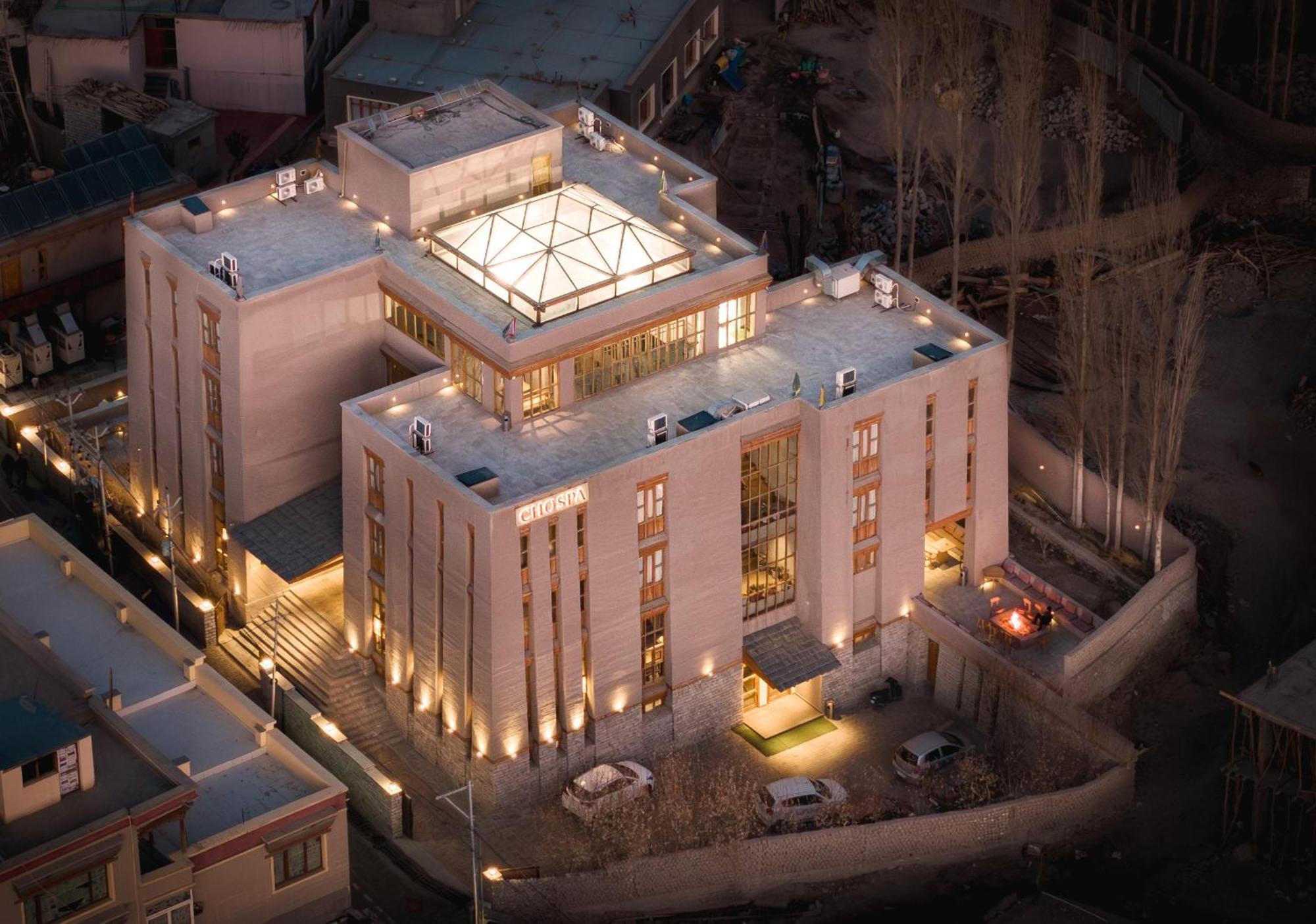 Chospa Hotel, Λεχ Εξωτερικό φωτογραφία